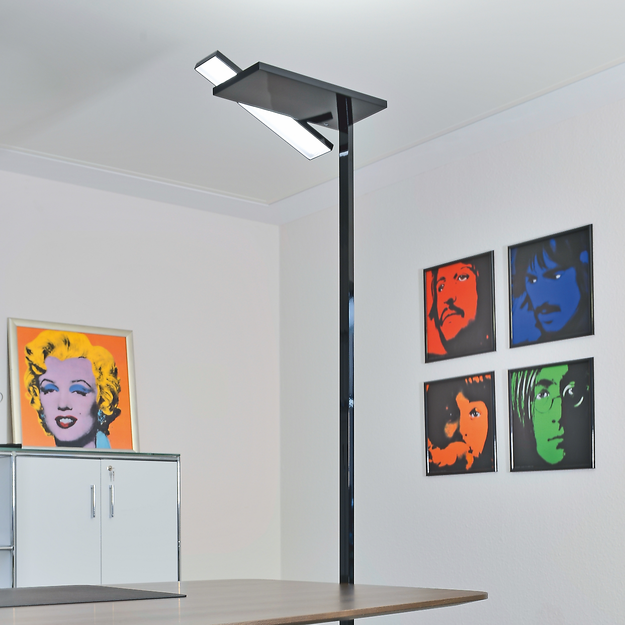 x.treme S Stehleuchte