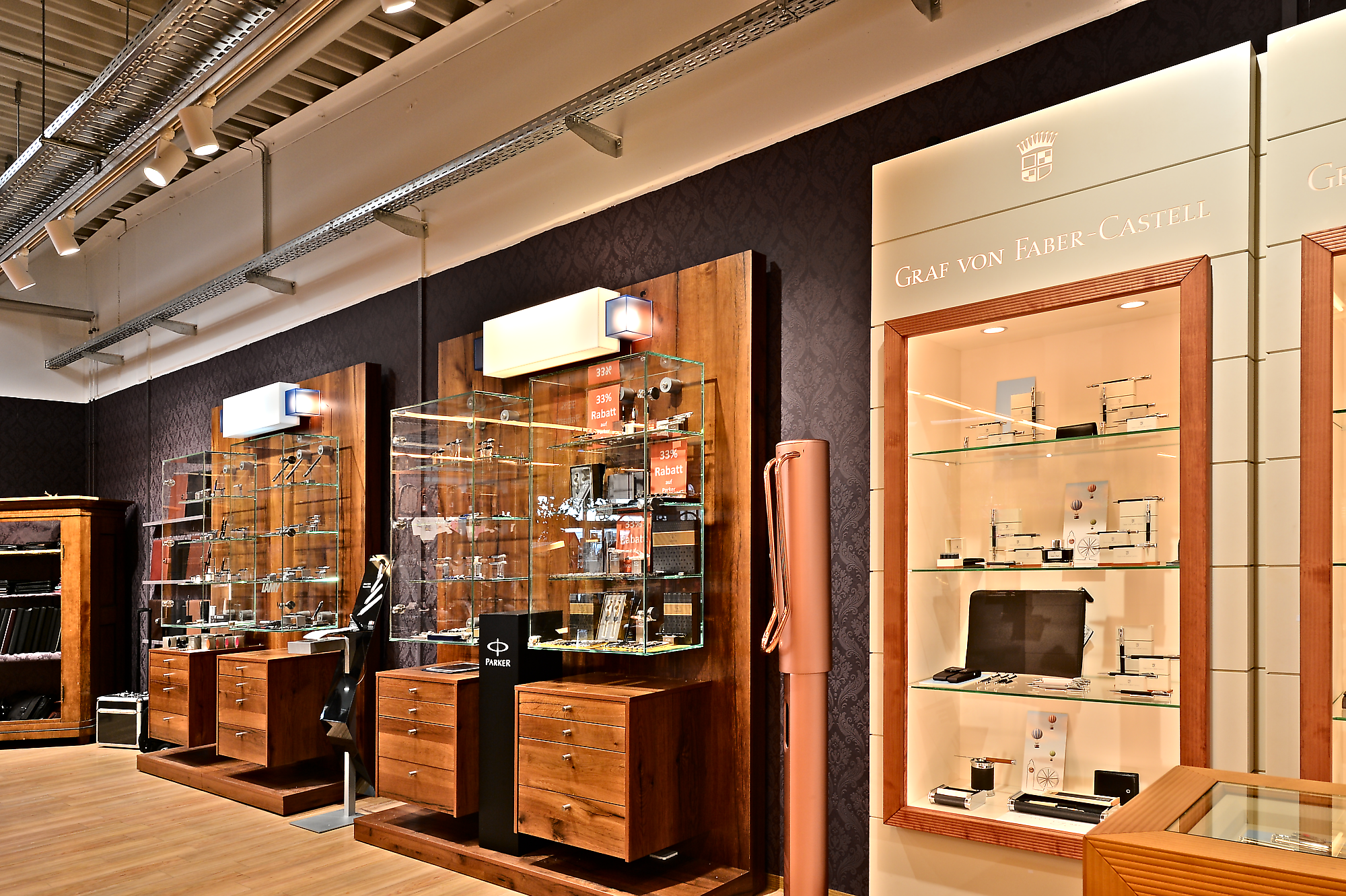 Saueracker GmbH & Co. KG Fürth | Branche: Praesentation und Verkauf