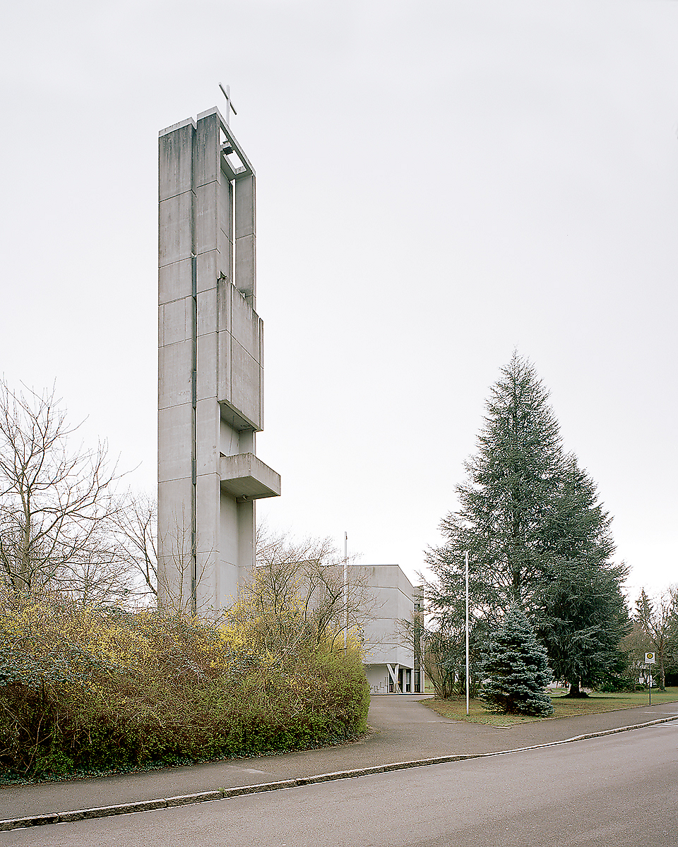 Auferstehungskirche Offenburg - Behutsame Sanierung der Auferstehungskirche in Offenburg